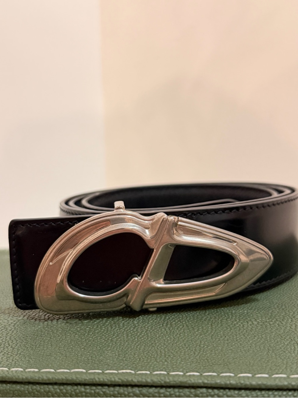 Christian Dior Men’s Reversible Belt with Silver Signature CD Buckle (85 CM)